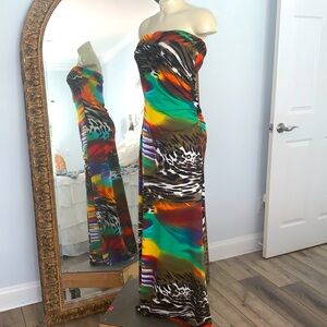 Venus long strapless sZ Medium side scrunched, lower leg  side slit